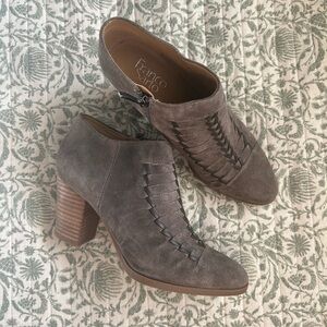🍁🍂 Fall Adorable Taupe Grey Suede Boho Franco Sarto Ankle Boots sz 8.5 🍂🍁